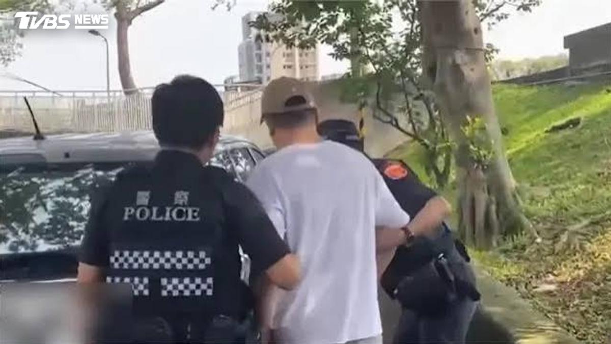 覺得「被看沒有」!北市莽男持西瓜刀 砍2人見骨後果慘了