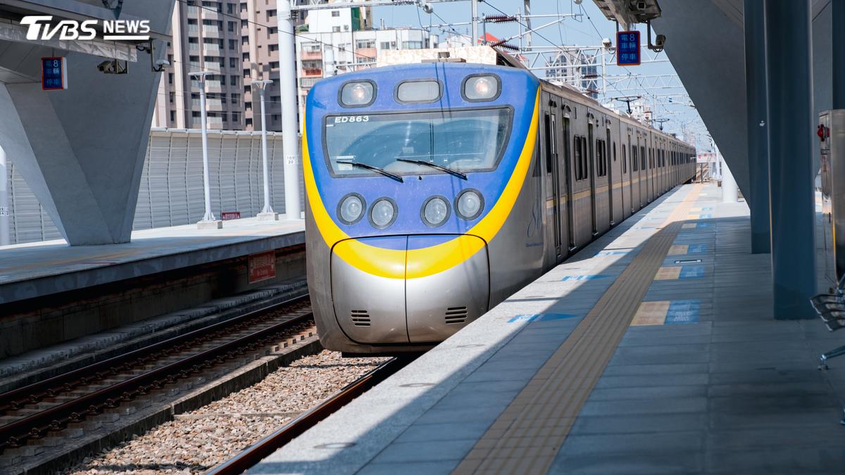 斗六車站掛競選廣告惹議!台鐵宣布:明年起禁止政治相關出租業務