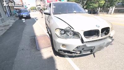 休旅車衝路口撞機車!騎士彈飛再撞待轉區 50歲男頭部重創送醫