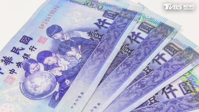 政府發錢了!「2津貼今入賬」快刷存摺 還有14筆接力發到月底