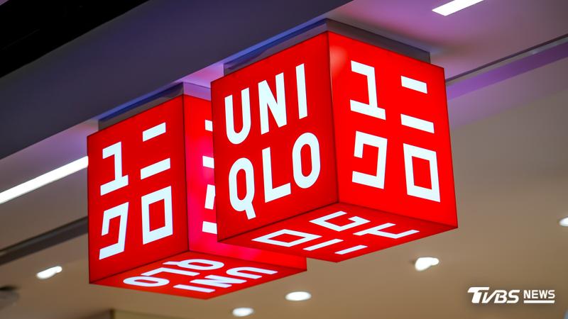 日本服飾品牌UNIQLO宣布,將自11月10日起調漲部分商品價格(圖/Shutterstock達志影像)