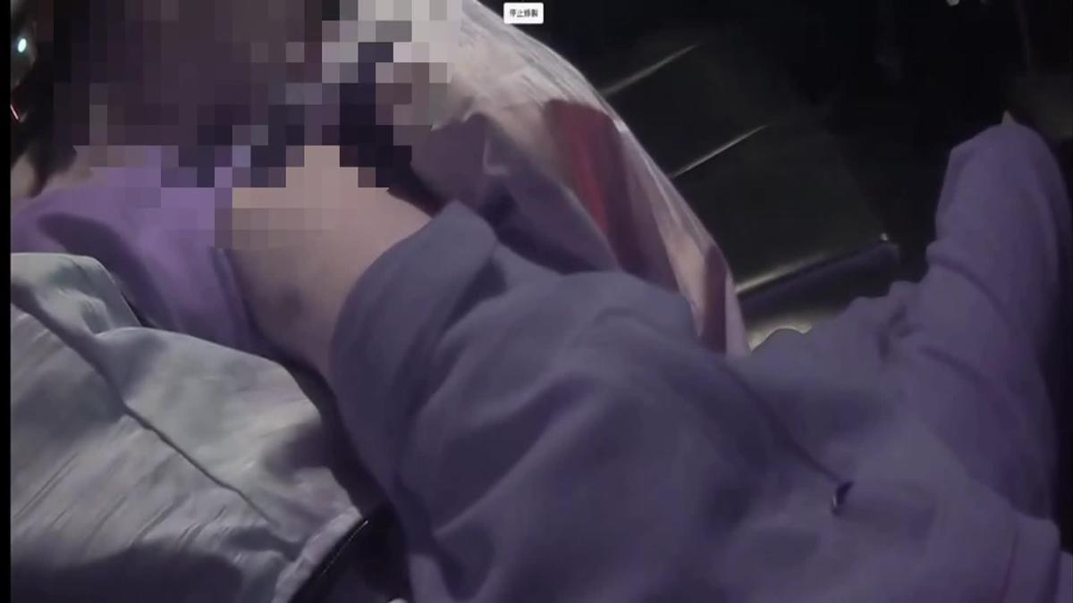 男搭車20分鐘不講話!運將無奈求助警 他竟在派出所門口動手