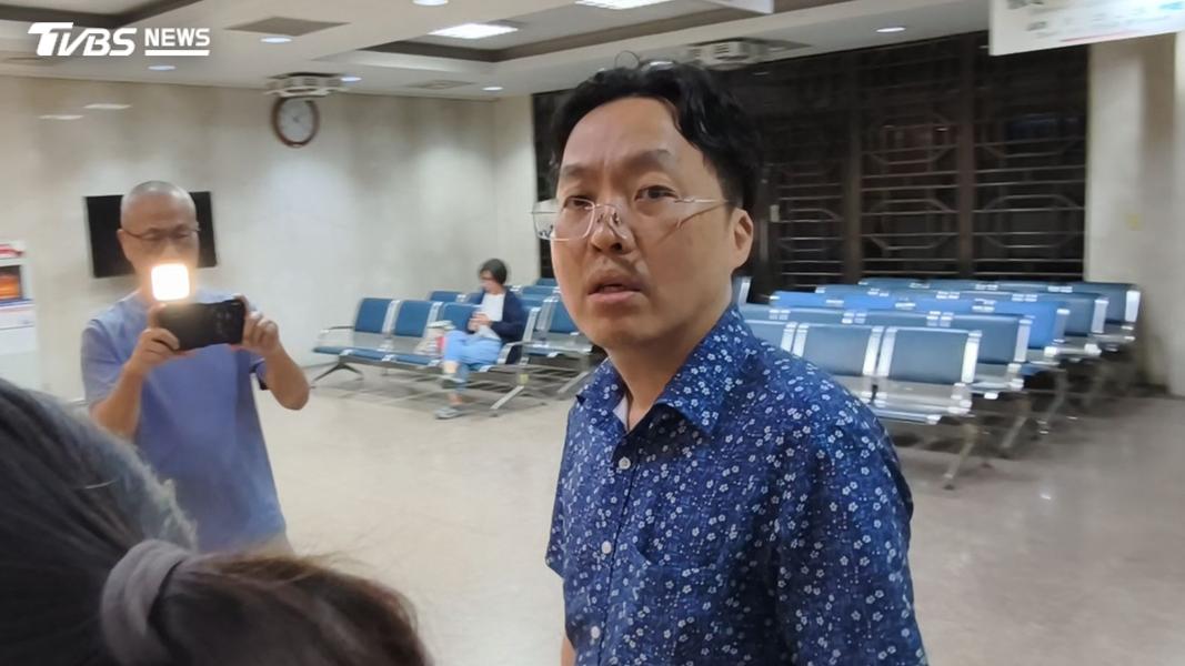 郭泰杉時任妍安再生能源董事長,200萬元交保並限制出境出海。(圖/陳冠宇攝)