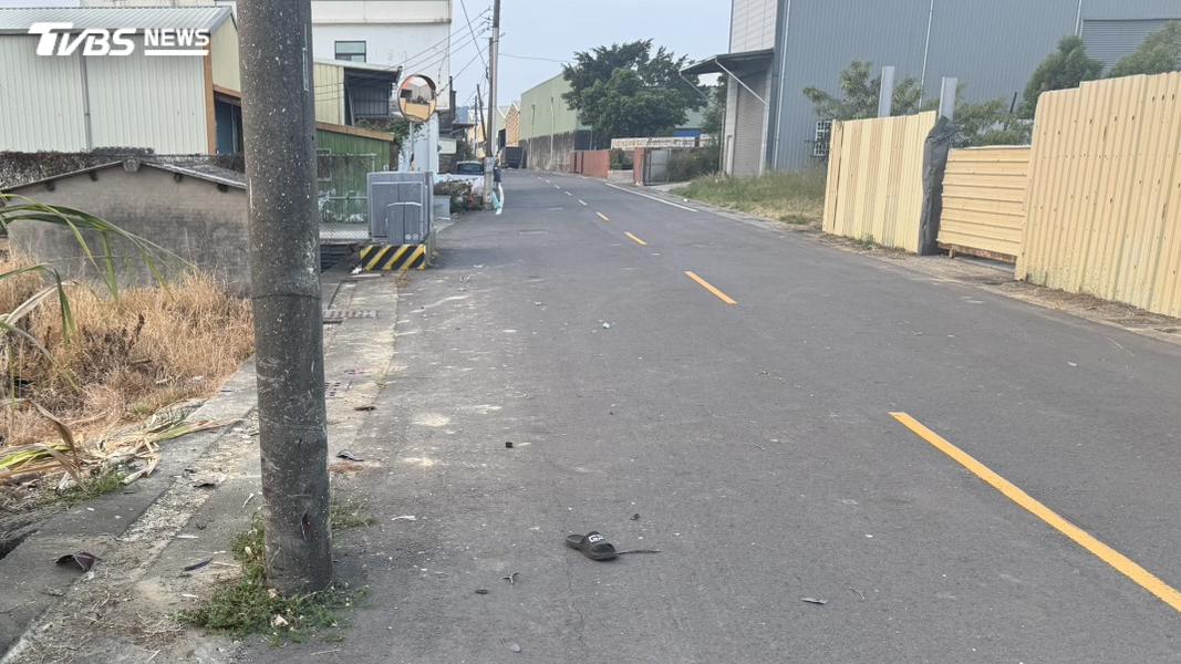 苗栗-電線桿-騎士-產業道路