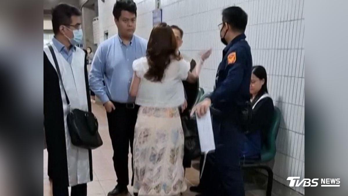 台中悍女大鬧法院!恐嚇、攻擊掌摑律師 挨告判賠8萬元