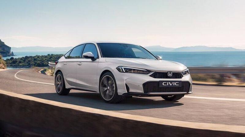 歐規Civic推出27年式版本導入S+ Shift換檔功能。(圖/Honda提供)