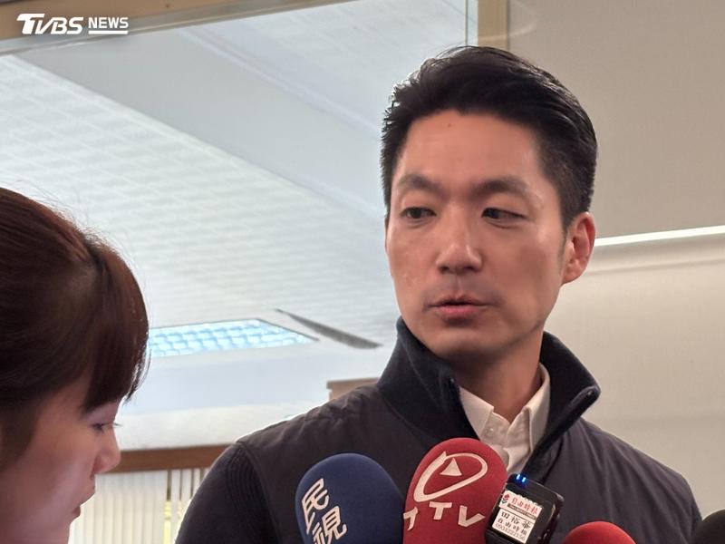 針對相聲演員黃逸豪遭中國人士買凶,台北市長蔣萬安聲援。(圖/TVBS)(圖/黃芊昀攝)