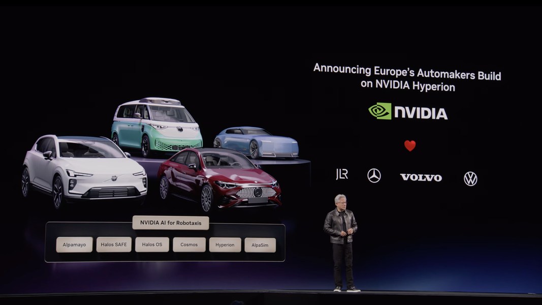 黃仁勳介紹輝達與汽車產業合作的自動駕駛技術(圖/翻攝自YouTube@NVIDIA)