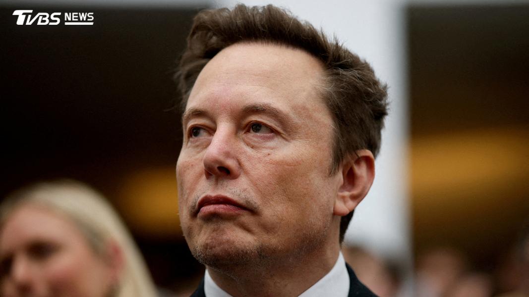 特斯拉執行長Elon Musk提到,合併旗下的太空探索公司SpaceX是「好主意」。(圖/達志影像路透社)