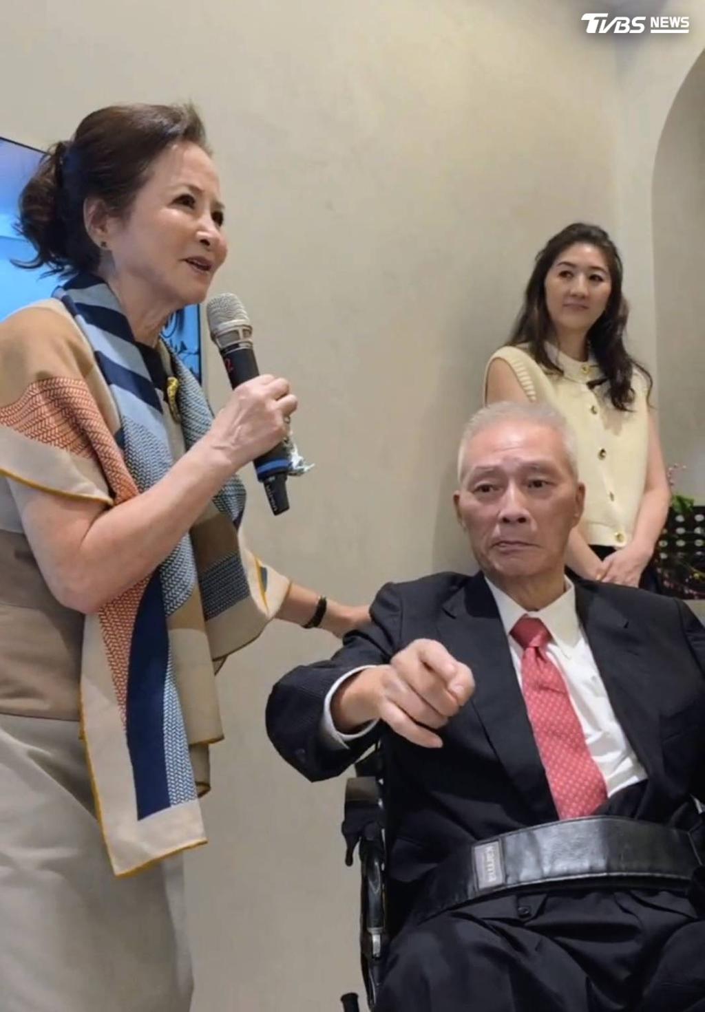 78歲的前副總統吳敦義近況曝光。(圖/財團法人台北市吳敦義文教基金會提供)