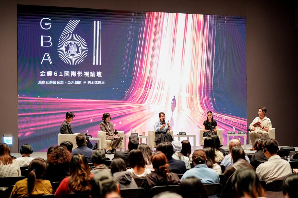 臺韓創作者齊聚對談,期待未來能啟動合作契機。(圖/集集娛樂提供)