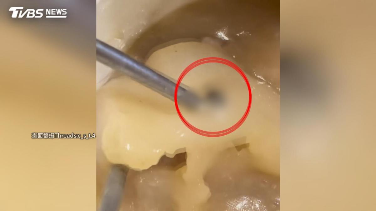 台中必比登推介肉圓驚見「豆子大小異物」!消費者懷疑是蟑螂卵鞘