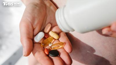 32歲女狂嗑「這款保健品」慘了!營養師:恐神經病變