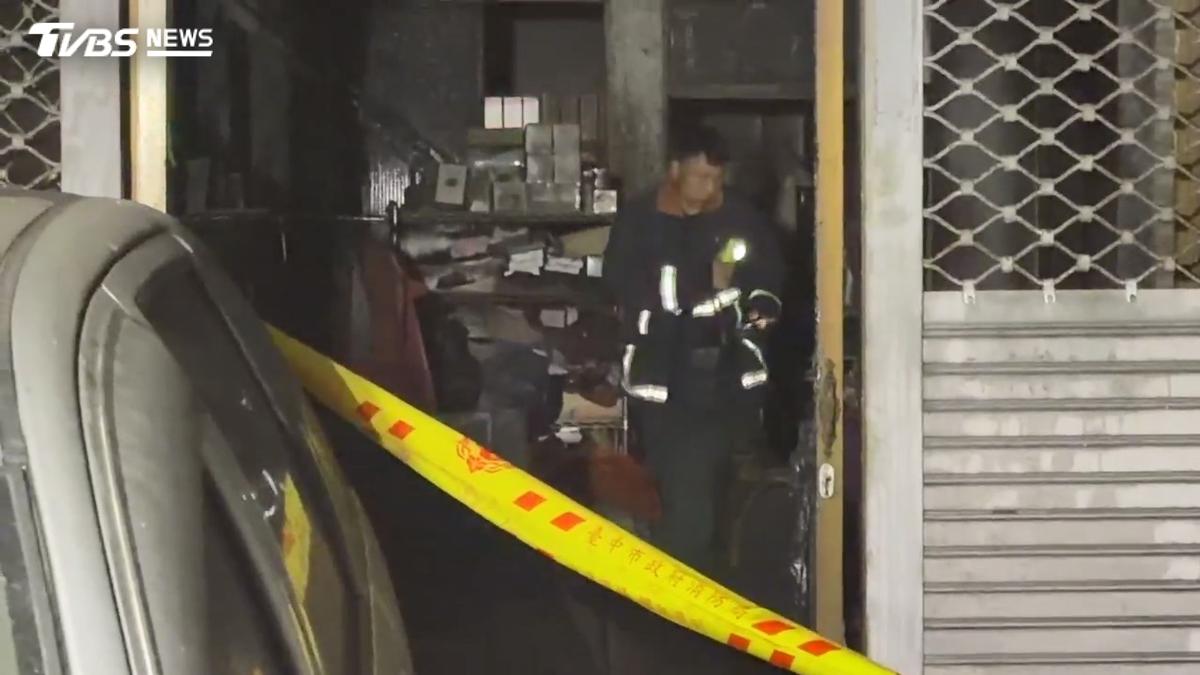 台中凌晨火警!電動代步車燒毀 婦人左手燙傷送醫