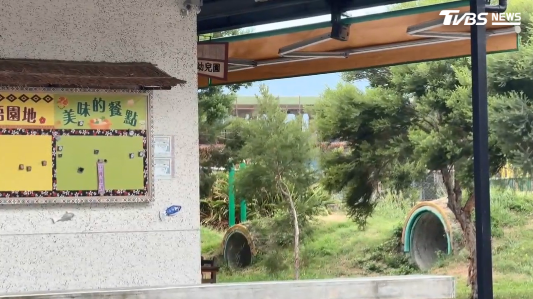 台東副縣長強調,停班停課依據科學數據判斷,但隨著颱風環流與風場移動,風力增強,才會採取滾動式修正。(圖/TVBS)