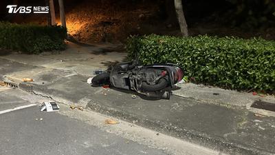 颱風夜求醫成黃泉路!高雄男強忍病痛騎車摔亡 後座9歲女報案
