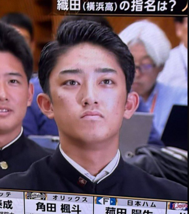 織田翔希被指名時面無表情。(圖/翻攝自x@hima__h__)