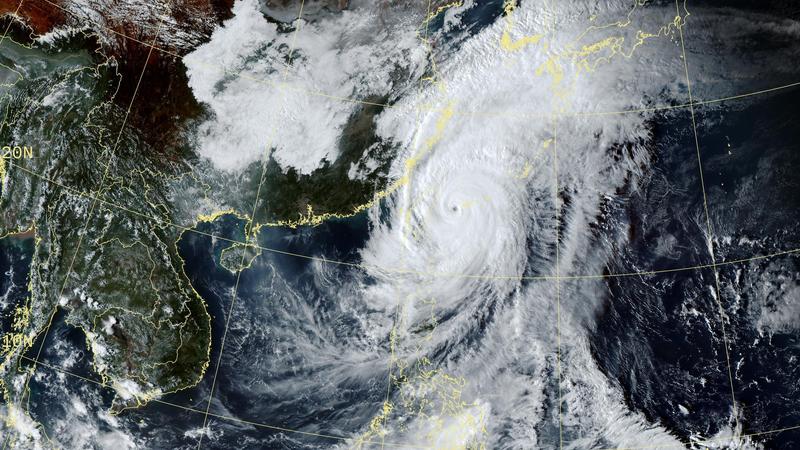 中颱薔琵今(23)日為全台帶來強風豪雨。(圖/翻攝自中央氣象署)
