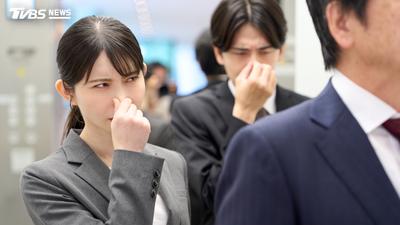 年紀輕輕飄老人味!「洗澡水太熱」恐是元兇 營養師:5招擺脫
