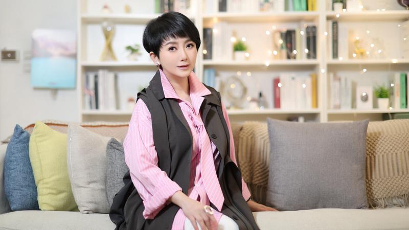 不老女神周思潔揭祕30年前「紐約驚魂案」。(圖/萊格悠國際文化有限公司)