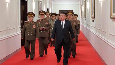 金正恩沒死!今經鴨綠江「閃電訪中國」 昨高調現身平壤整軍