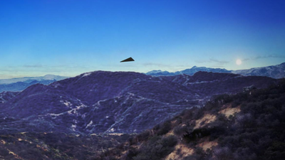 美驚見「黑色三角形UFO」 速度媲美戰機3度掠過美軍基地