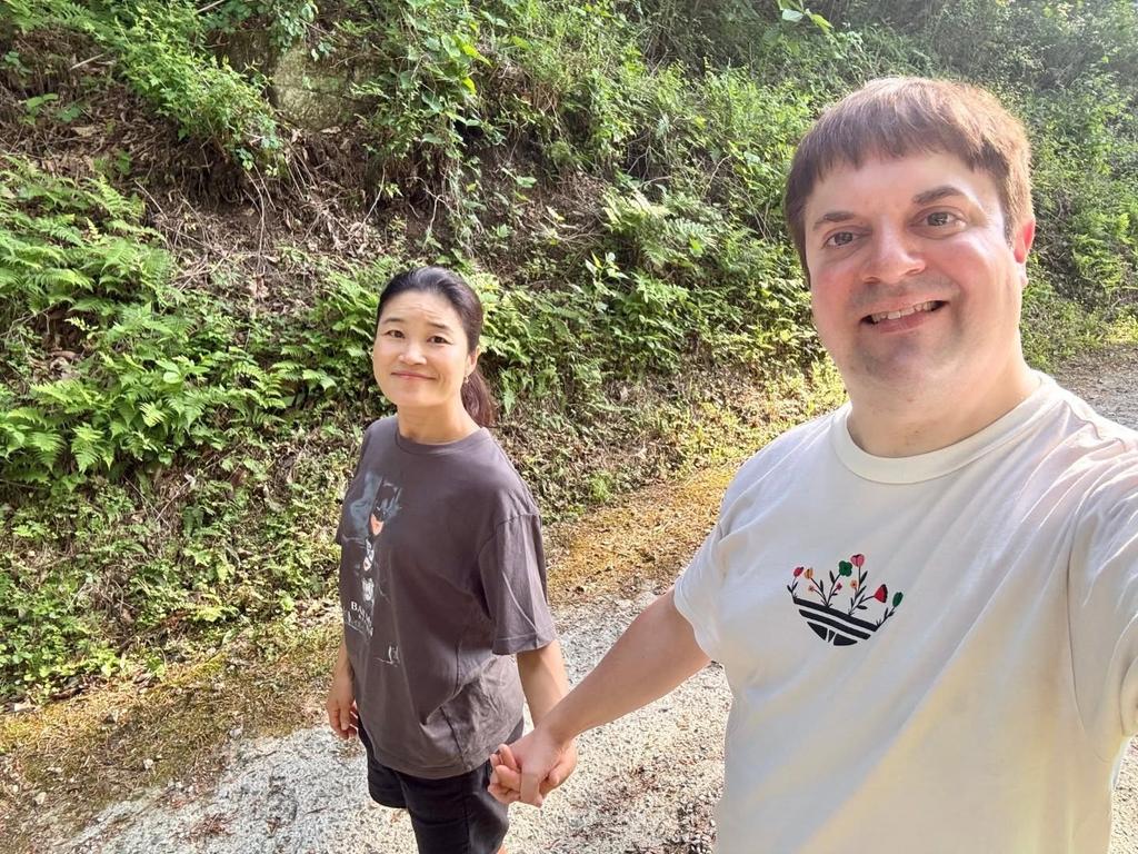 金惠善跟德國丈夫史蒂芬齊格爾感情甜蜜,常在IG放閃。(圖/翻攝自金惠善IG)