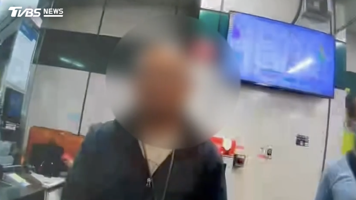 北捷50歲偷拍狼鎖定美腿!從士林尾隨到新店狂拍 相簿一開警傻眼