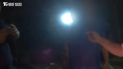 如廁抬頭見雙鏡頭!高雄孕婦駕訓班遭偷拍 狼手竟是「老公的教練」