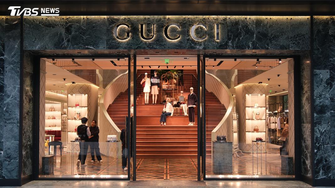 旗下擁有Gucci、Saint Laurent的開雲集團情況更慘,Q3對中國消費者的銷售額大減15%至20%。(圖/Shutterstock達志影像)