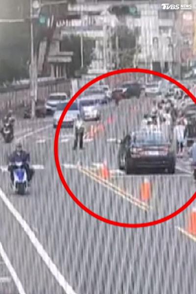 員林親子路跑驚傳意外!10歲男童遭車擦撞 管制區內竟車輛穿梭