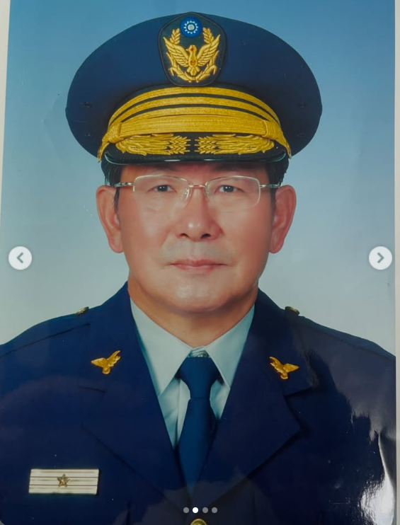 林韋君貼出爸爸帥照。（圖／林韋君臉書）
