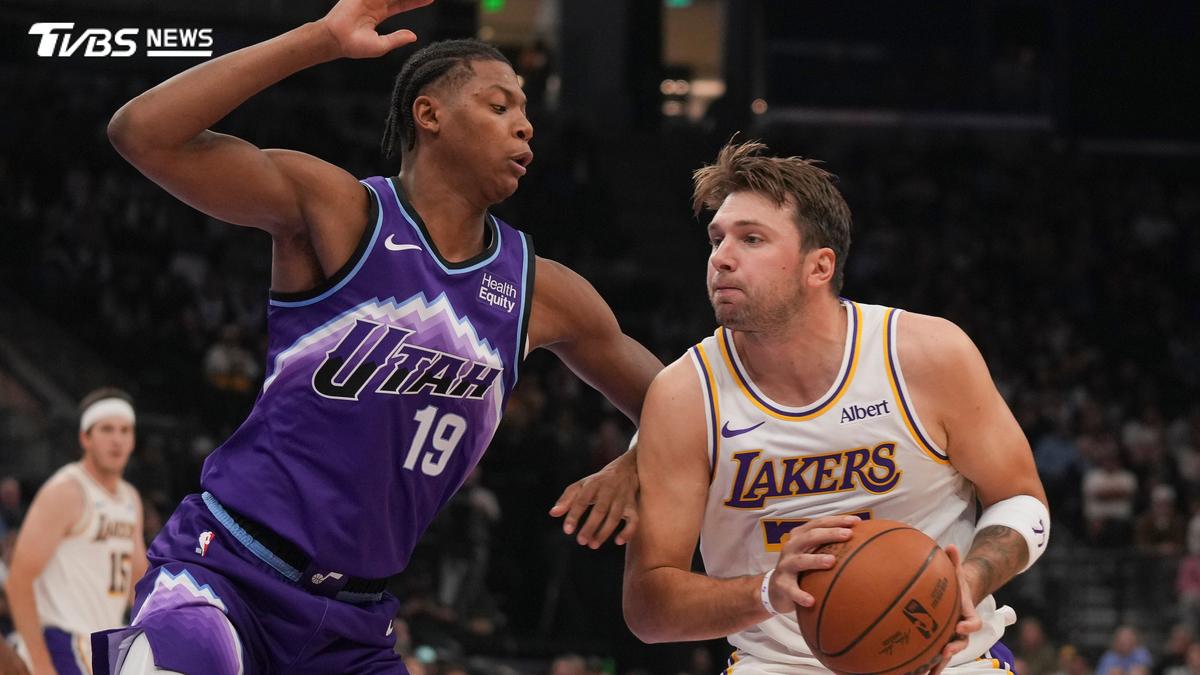 NBA/史上最速控衛!唐西奇「瘋砍52分」 湖人逆轉爵士開季3連勝