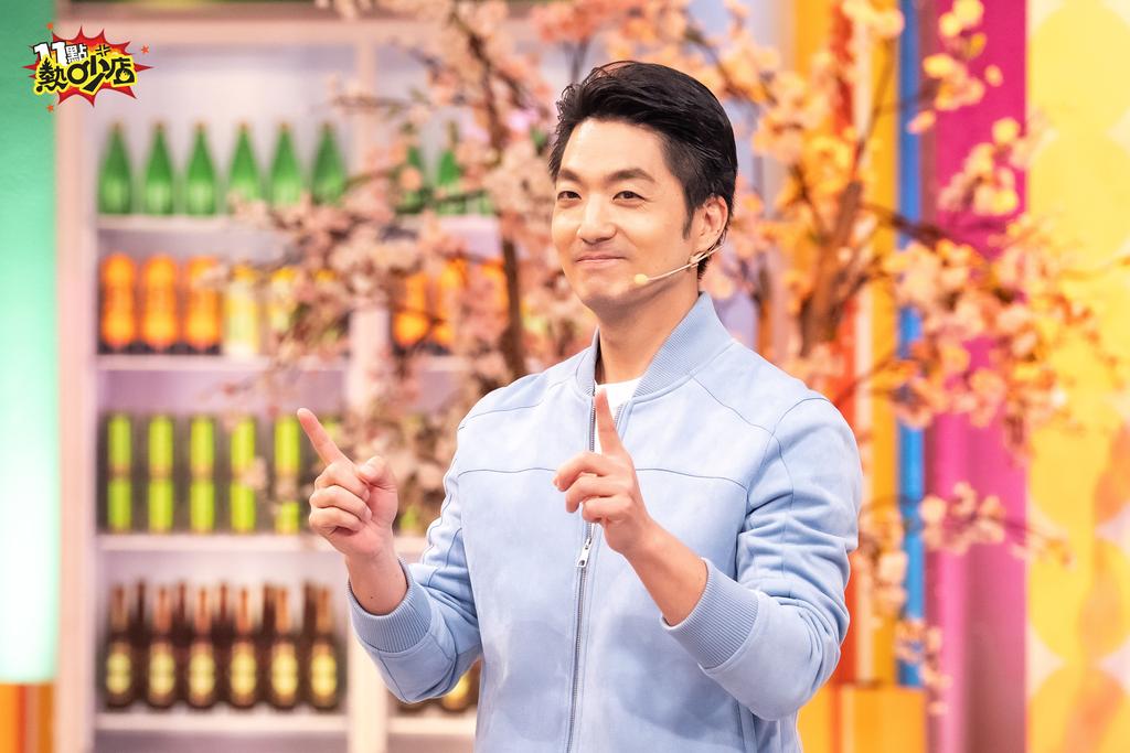 蔣萬安聊起與太太甜蜜的交往過程 閃瞎眾人。（圖／TVBS）