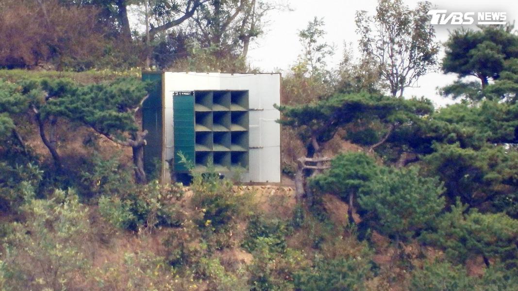 北韓勞動黨總務部長金與正揚言不排除重啟大型擴音設備進行噪音廣播。(圖/達志影像路透社)