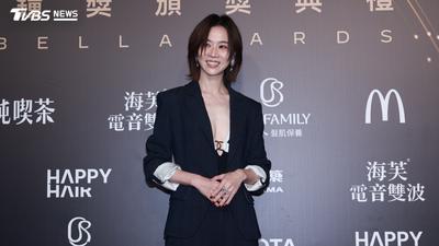 金鐘61/紅毯第一辣!謝盈萱「深V氣場全開」太帥美 五度爭影后
