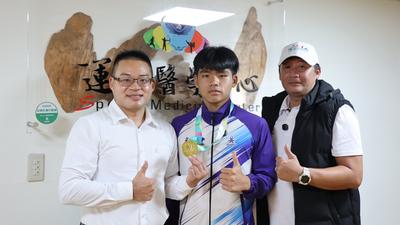 韌帶撕裂險告別田徑夢!田佳恩勇奪全中運標槍金牌 賽後回醫院感恩