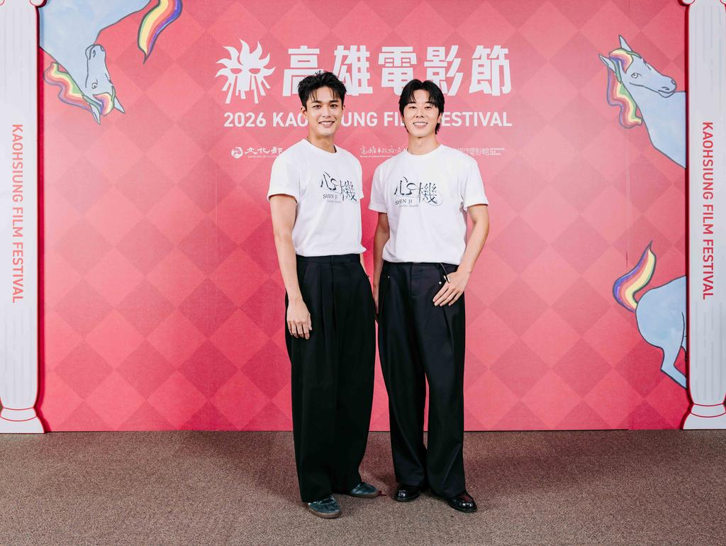 安俊朋、林嘉威除了戲裡火花十足,私下也非常要好,時常相約打球吃飯。(圖/雄影提供)