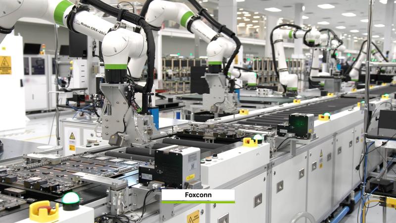 鴻海攜手AI晶片巨頭輝達(NVIDIA),透過導入最新NVIDIA DGX SuperPOD運算架構與Blackwell系統,打造具備自主決策能力的全球「AI工廠」。(圖/輝達官網)