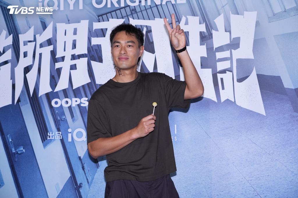 楊祐寧在金鐘獎前一晚腳抽筋,結果就真的「抽到金」。(圖/黃城碩攝)