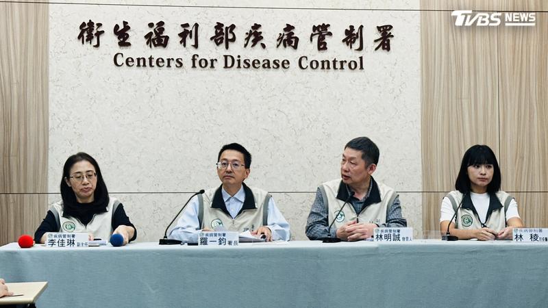 流感疫苗已破400萬人次接種,疾管署長羅一鈞表示,最快下下週脫離流行期。(圖/陳詩璧攝)
