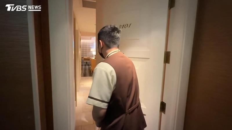 女獨住台中五星酒店泡澡!非籍男房務突開門進房「搞錯房號」釀烏龍(圖/示意畫面非當事房務、房間)