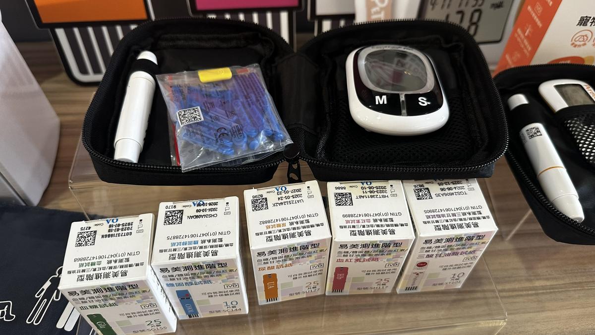 在家就能測!血糖、膽固醇、尿酸、三酸甘油酯一機搞定 居家健康管理更便利
