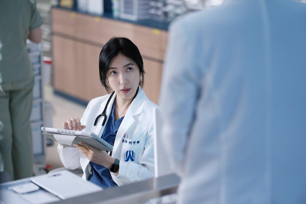 楊謹華自認角色性格上有點反骨。(圖/Netflix提供)