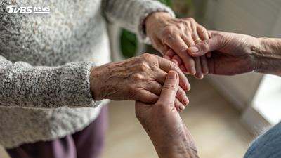 高齡化衝擊!財政部:70歲以上受扶養人10年大增8.2%