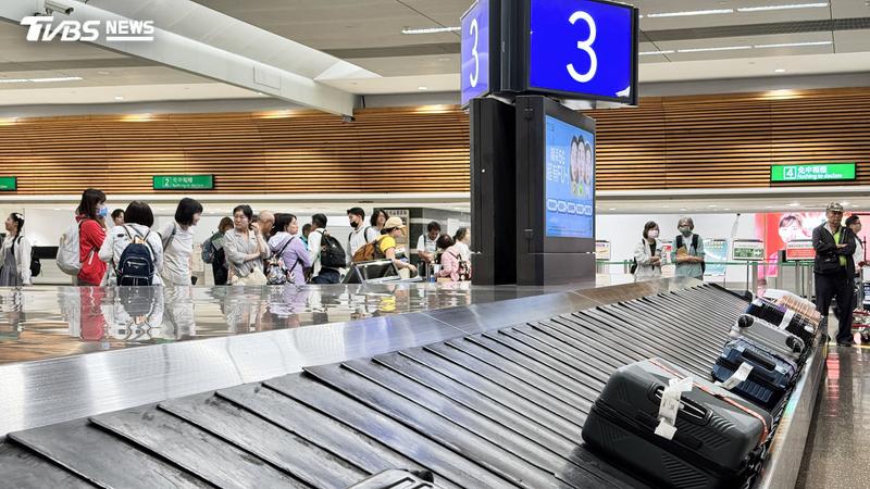 一名女子為貸款50萬,淪運毒工具,一審重判10年6月。(示意圖/shutterstock達志影像)
