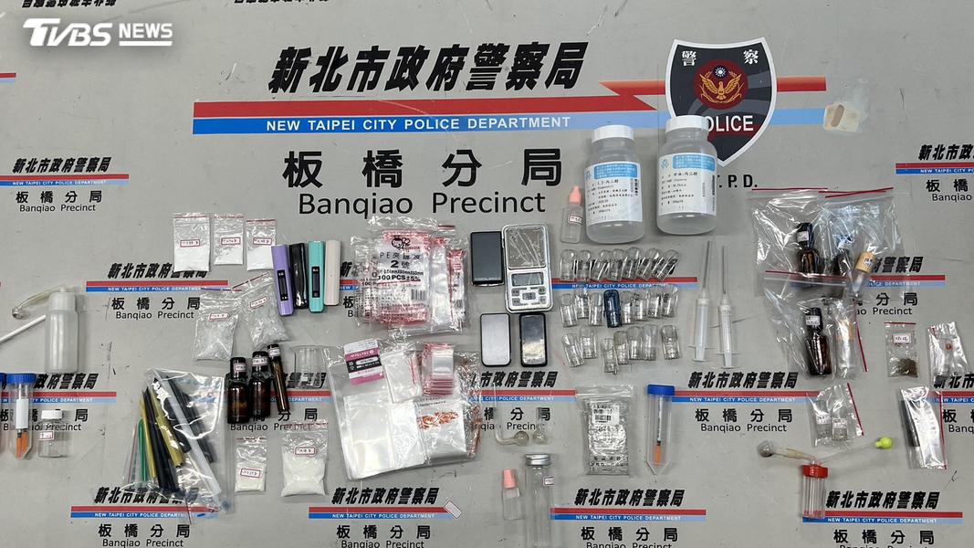 警方查扣相關罪證。(圖/TVBS)