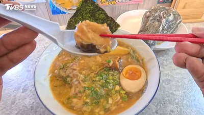 萬聖節限定! 台南「鱷魚拉麵」驚嚇指數爆表