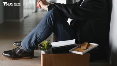 省4百萬還免加班!CEO裁掉6成員工:AI效率是人類3倍