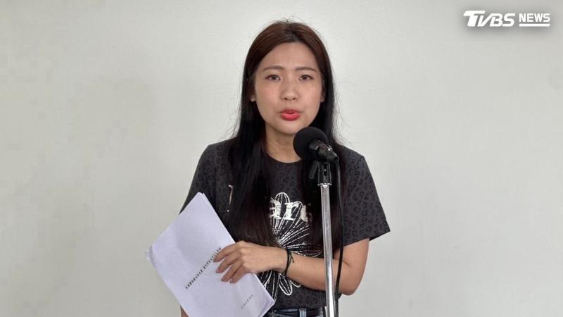 顧立雄開鍘這2人沒用?徐巧芯曝女中尉家屬聲明嗆:請給完整交代